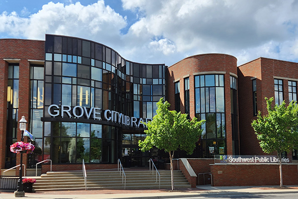 Exterior image of the front of the Grove City Library looking from Broadway